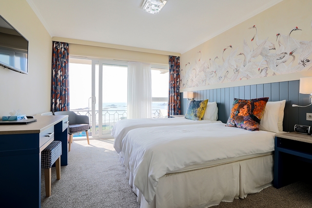 Seafacing & balcony twin room