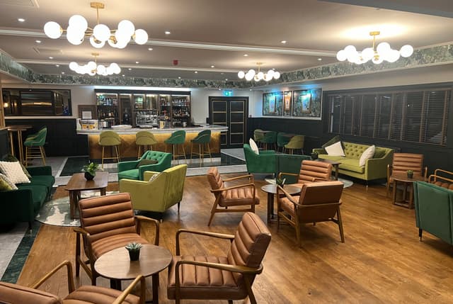 Lounge Bar