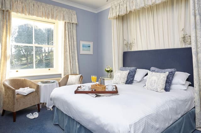 6 nights Outer Hebrides & Inverness twin centre