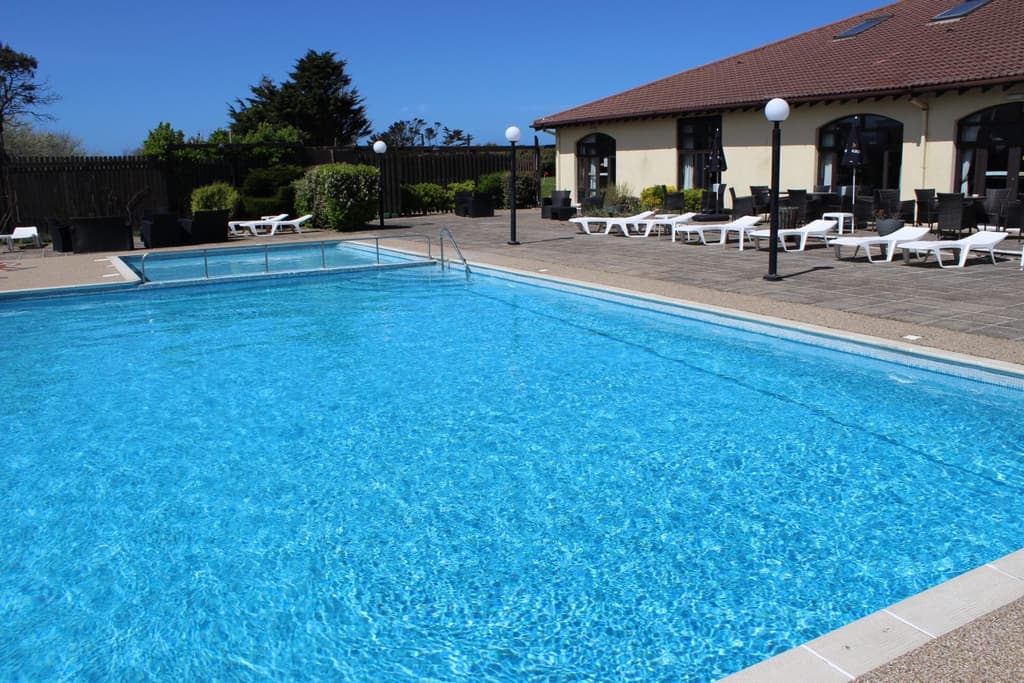 Pool area