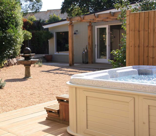 Cottage Garden mini-spa