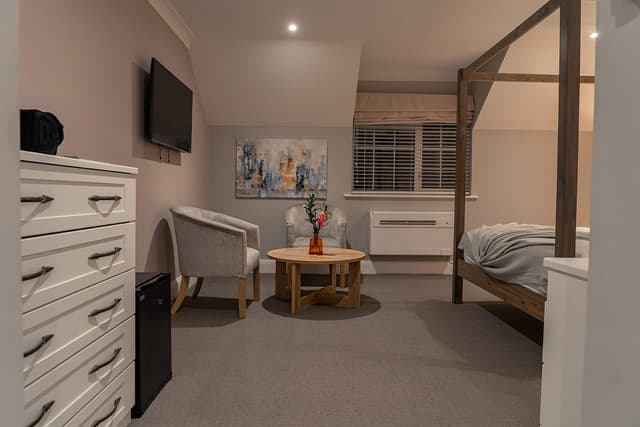 Signature room