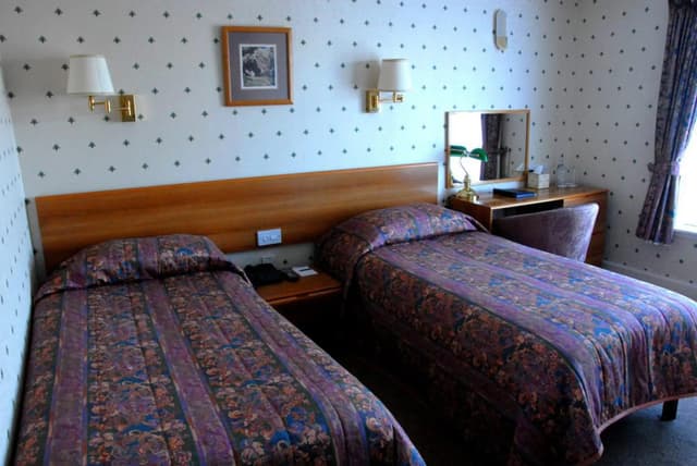 Kveldsro House Hotel