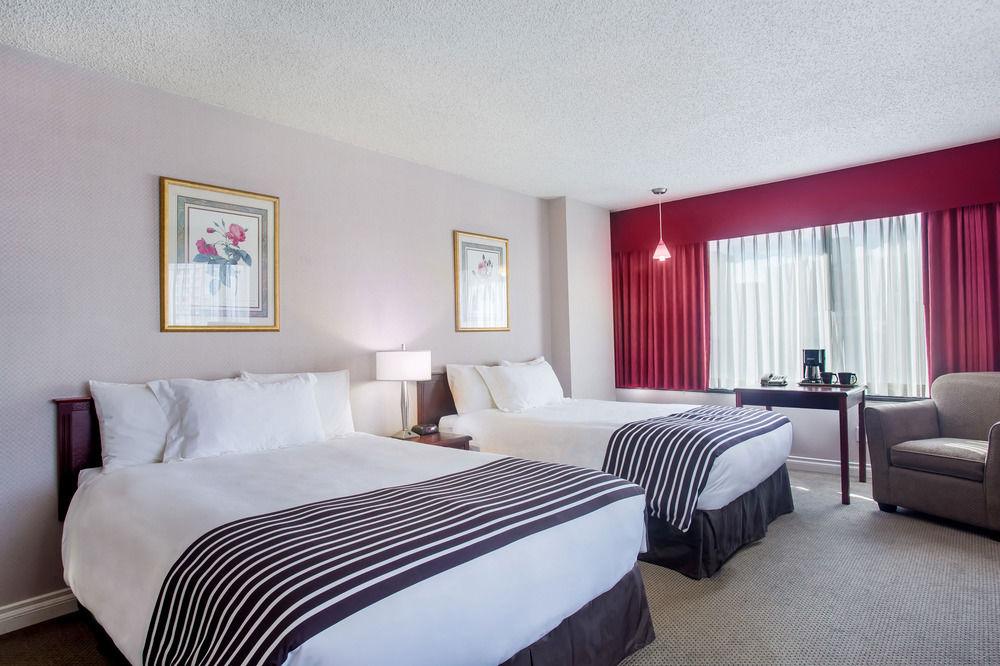 Sandman Signature Calgary Downtown Hotel