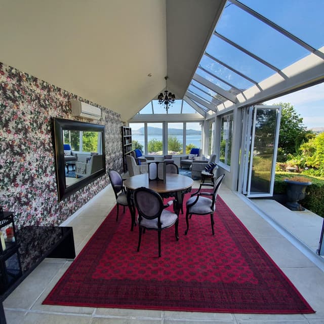 Black Swan Lakeside Lodge Boutique Hotel