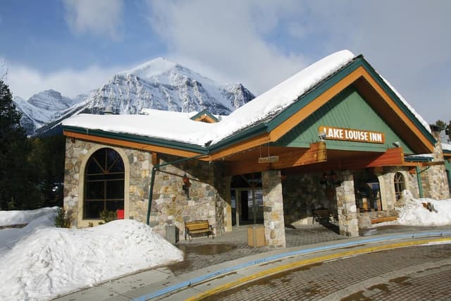 Lake Louise Inn