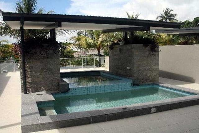 Coconut Grove Port Douglas
